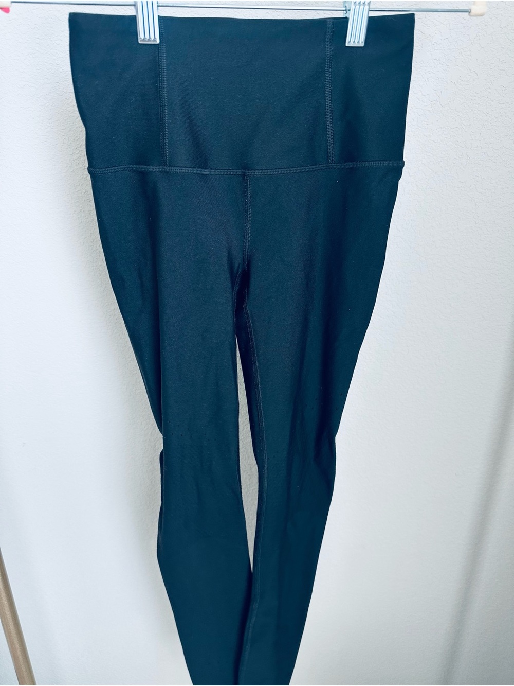 lululemon athletica Women’s Black High-Waist Leggings with back zipper pocket